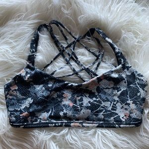 NWOT Lululemon Sports Bra